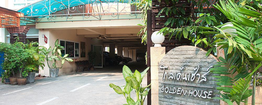 Golden House @ On-Nut Station Motel Банкок Екстериор снимка